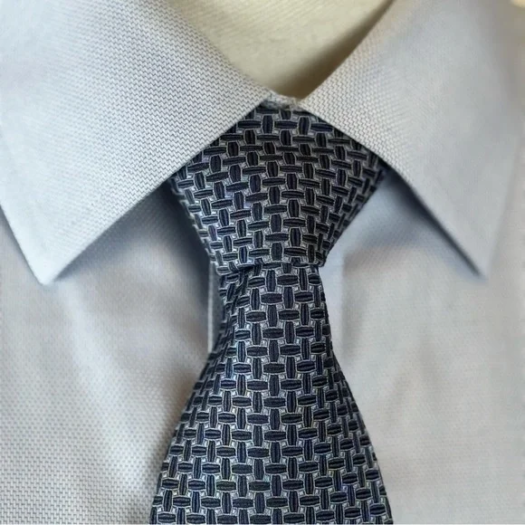 Brooks Brothers Makers Mens Silk Necktie Tie Blue on Blue Geometric Basketweave - Picture 1 of 5
